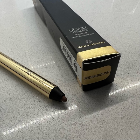 Lipstick, Lip Gloss and Lip Liner - Picture 10 of 12